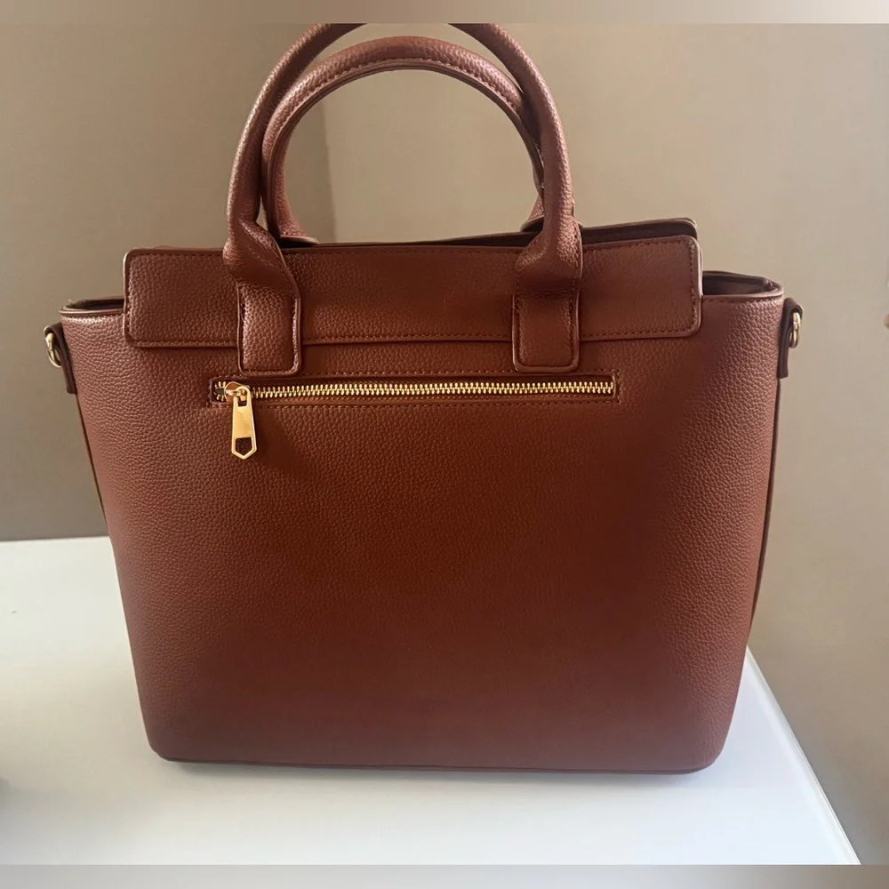 Ello Amira Leather Top-Handle vegan leather Tote with crossbody strap. - Picture 4 of 10